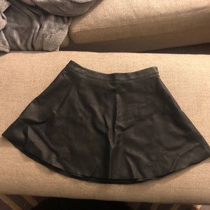 Leather 10p Vince Camuto skirt